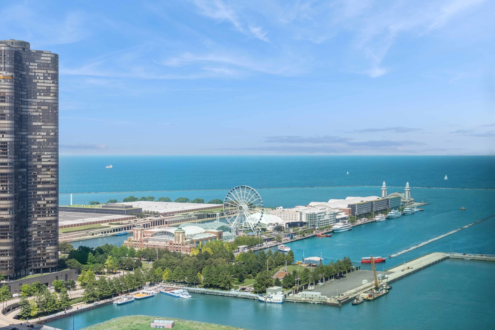 363 E Wacker Drive Unit: 2106