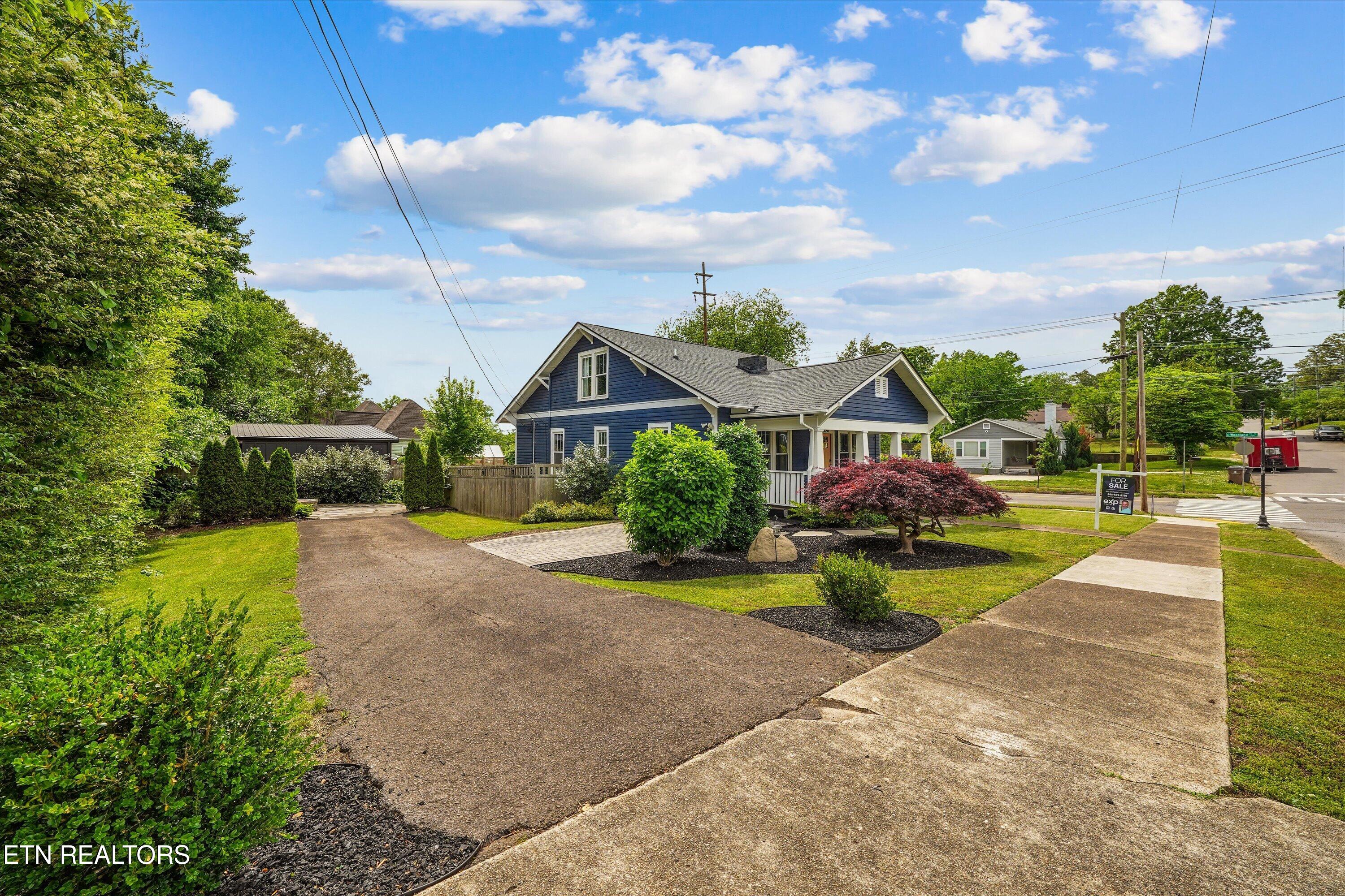 528 W Glenwood Ave