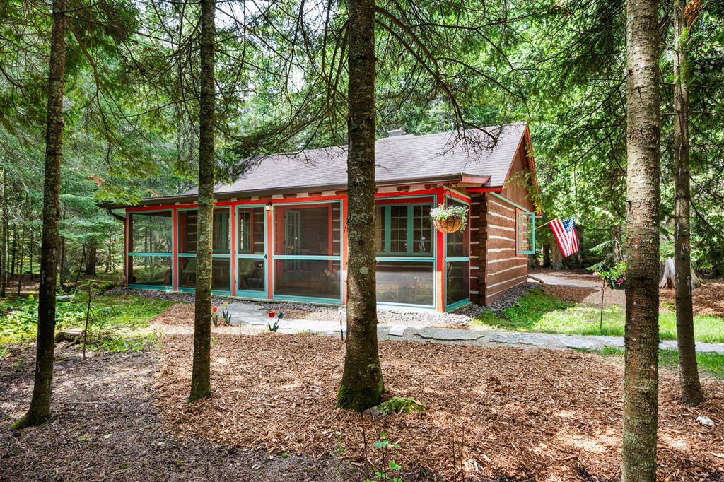 9130 Wild Lane