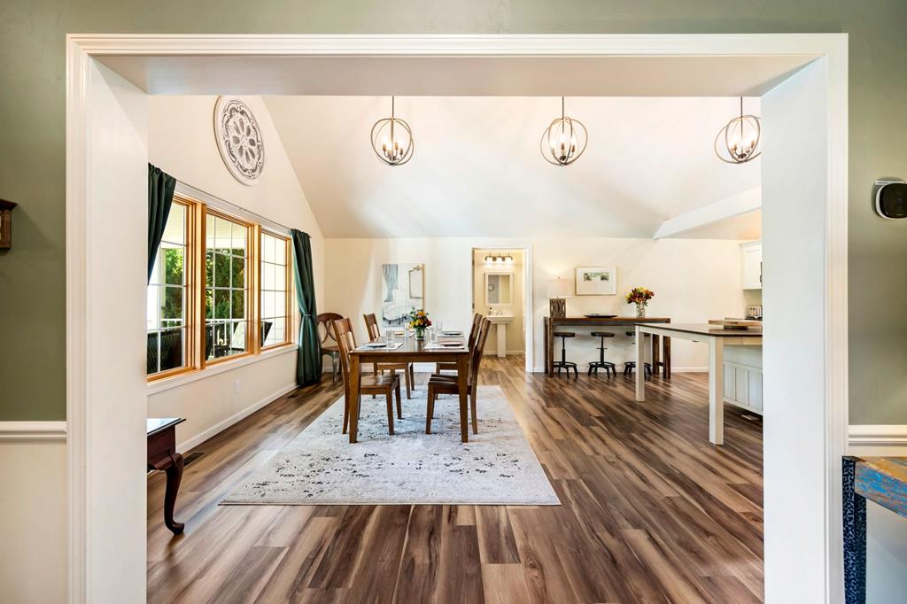 10352 Bella Vista Ln