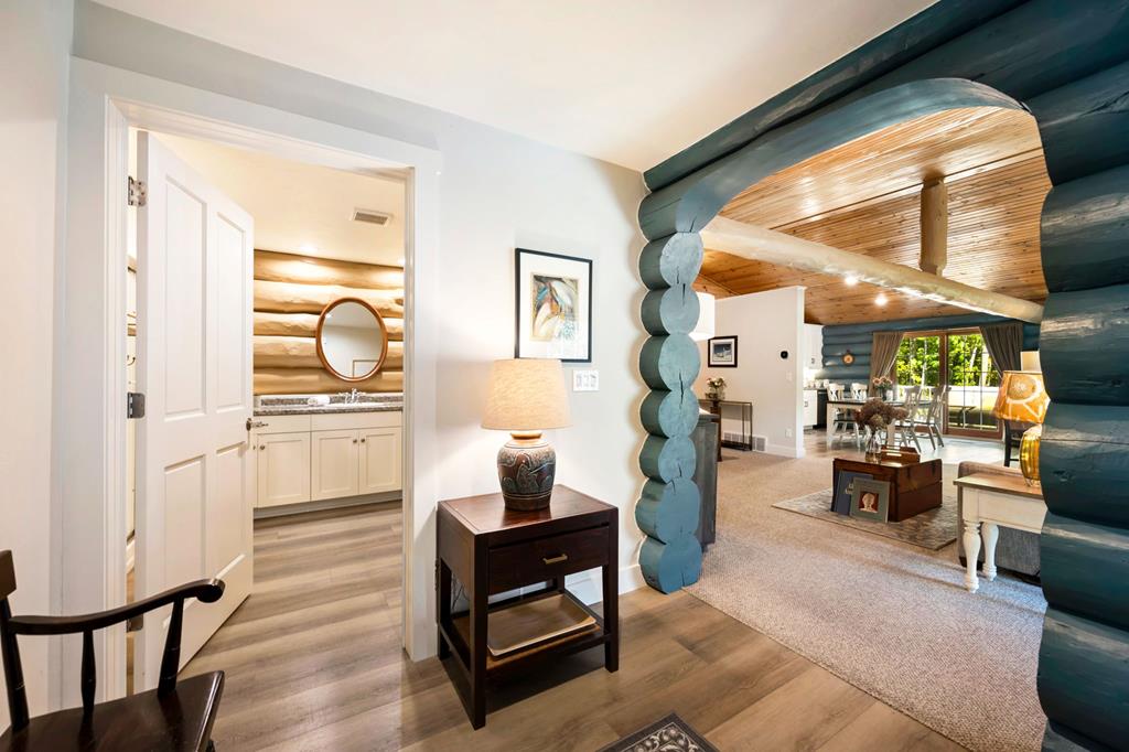 10352 Bella Vista Ln