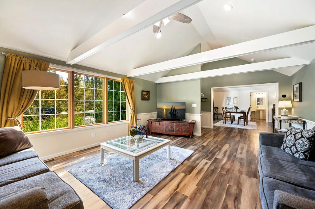 10352 Bella Vista Ln