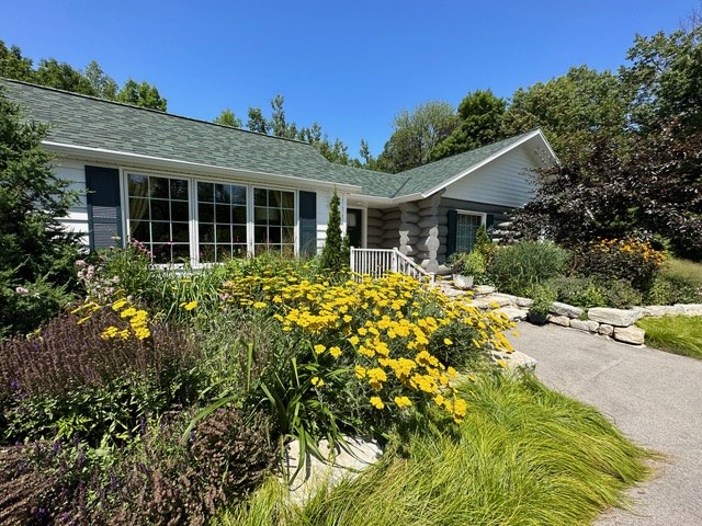 10352 Bella Vista Ln