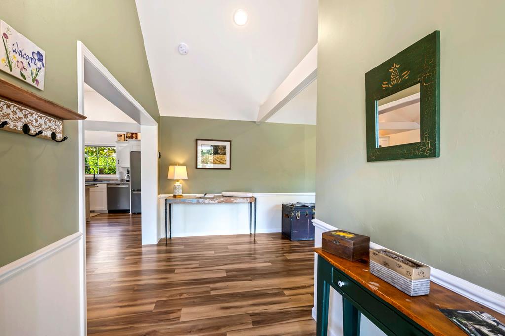 10352 Bella Vista Ln
