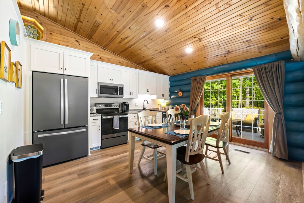 10352 Bella Vista Ln