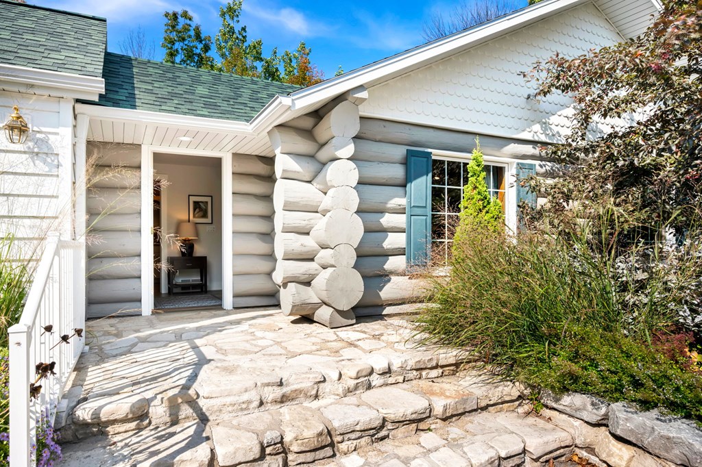 10352 Bella Vista Ln