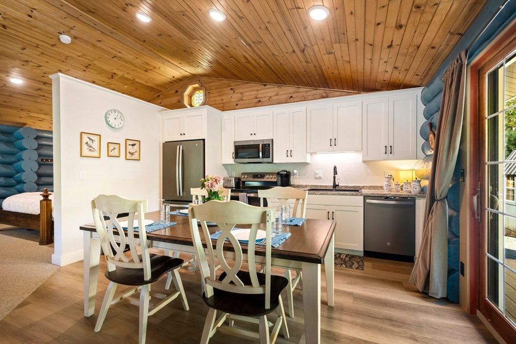 10352 Bella Vista Ln