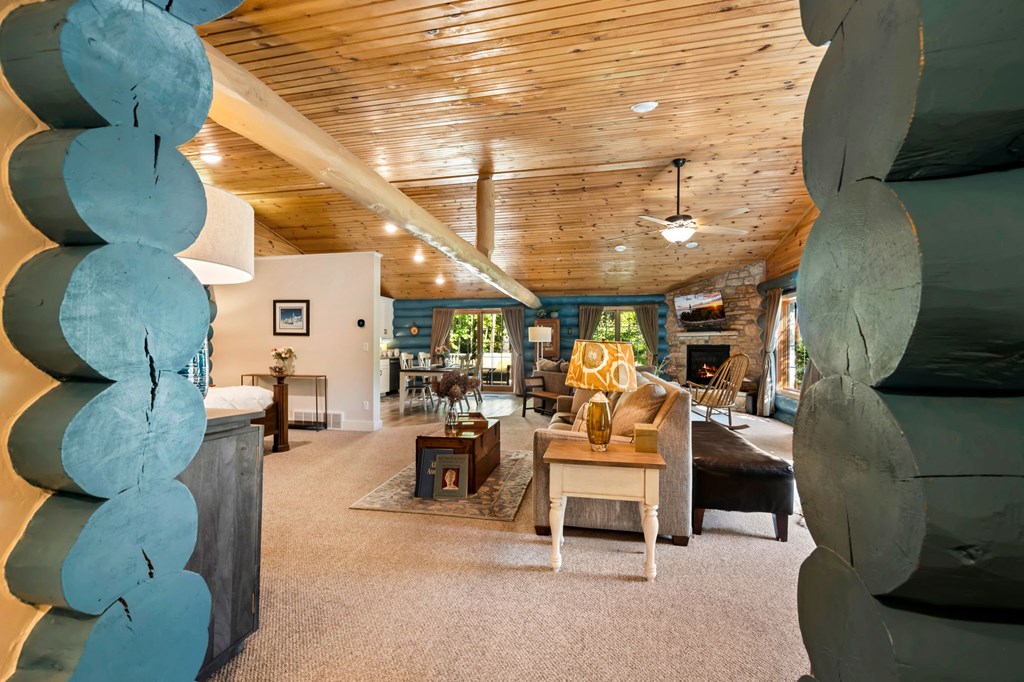 10352 Bella Vista Ln