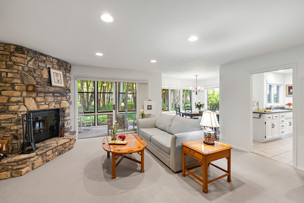 4224 Hidden Harbor Ln # 3
