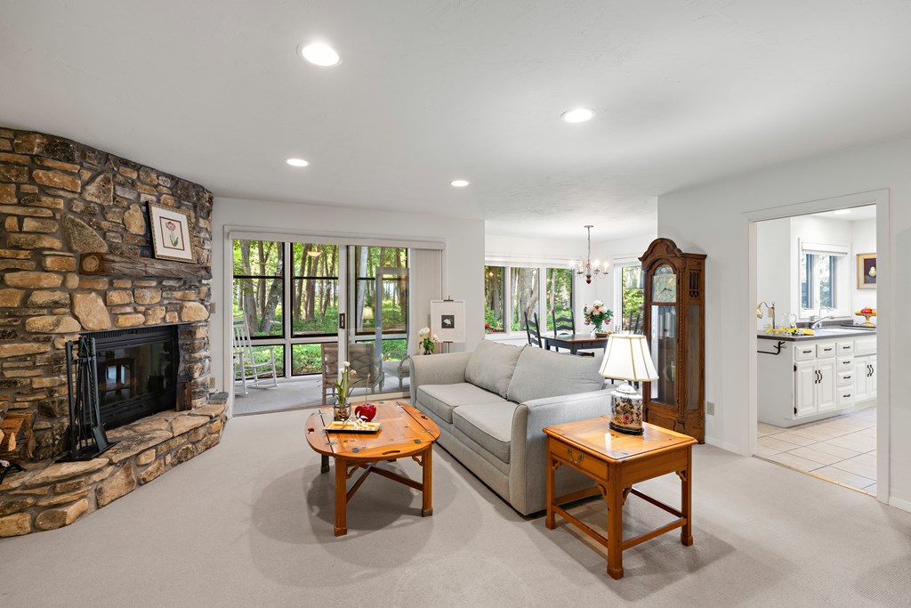 4224 Hidden Harbor Ln # 3