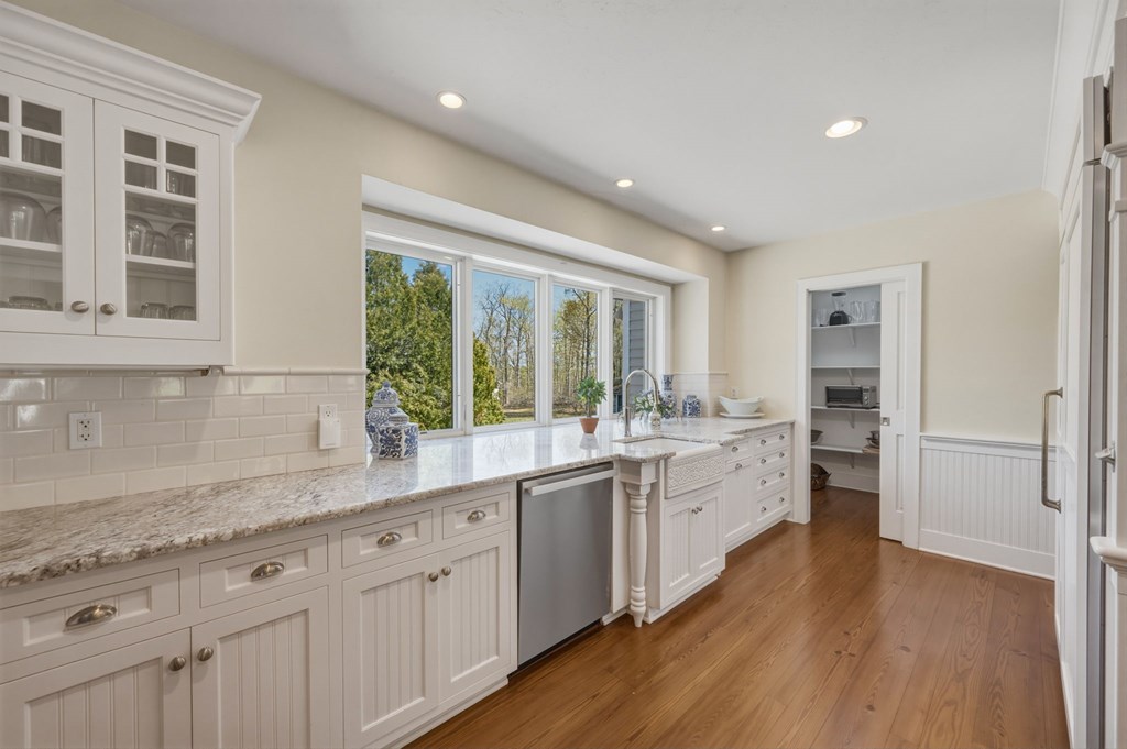 10525 Stock Ln