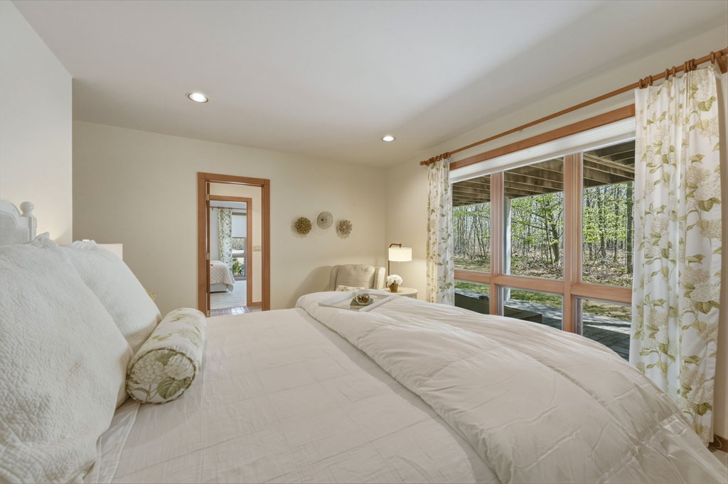 10525 Stock Ln