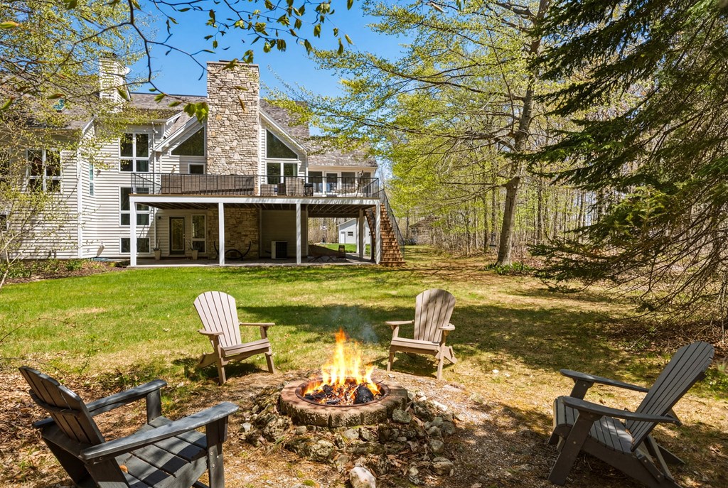 10525 Stock Ln