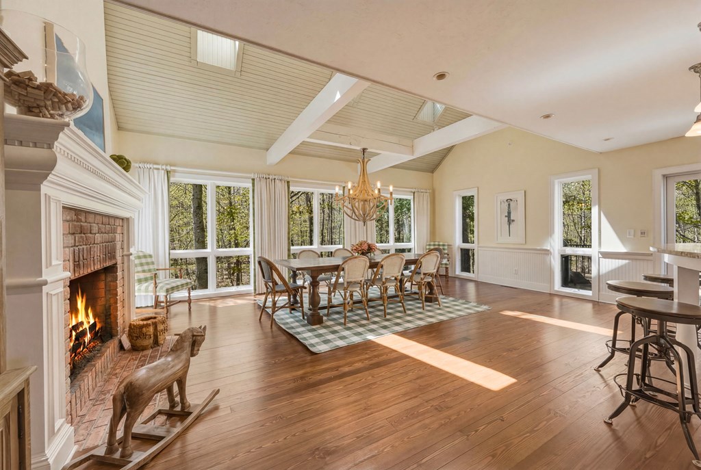 10525 Stock Ln