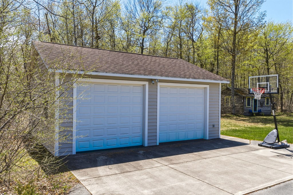 10525 Stock Ln