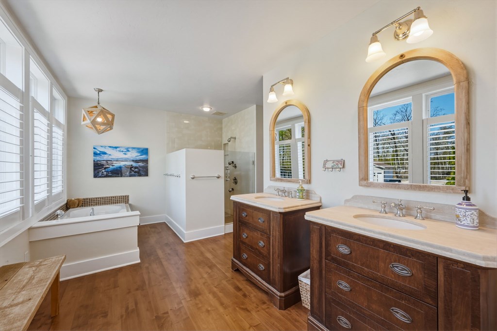 10525 Stock Ln