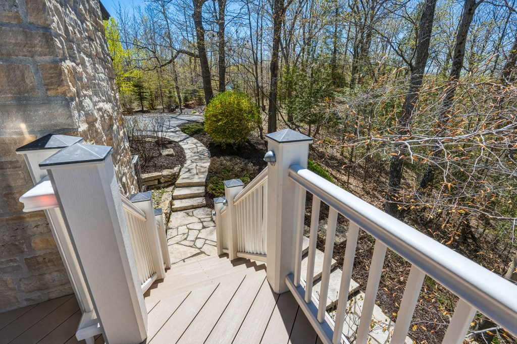 9135 Gibraltar Bluff Rd