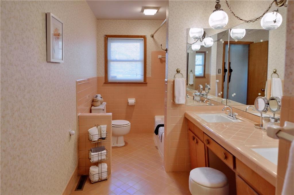 3729 S Blue Ridge Boulevard