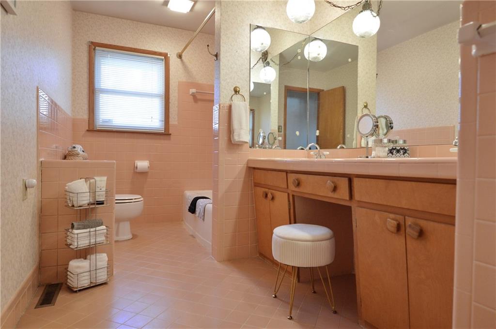 3729 S Blue Ridge Boulevard