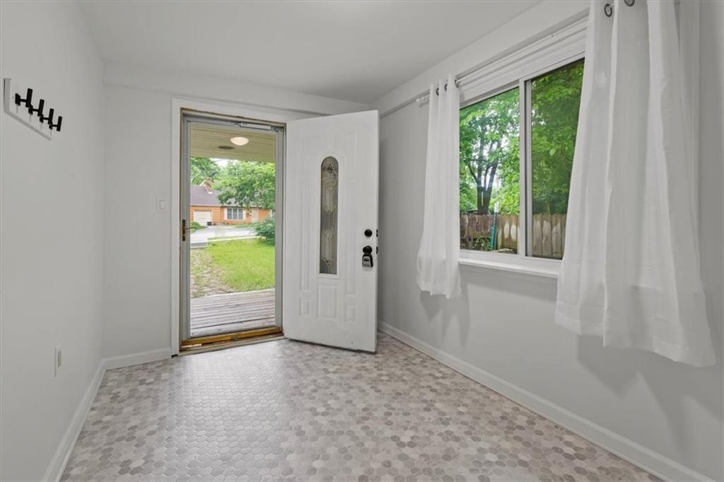 6341 Sni A Bar Road