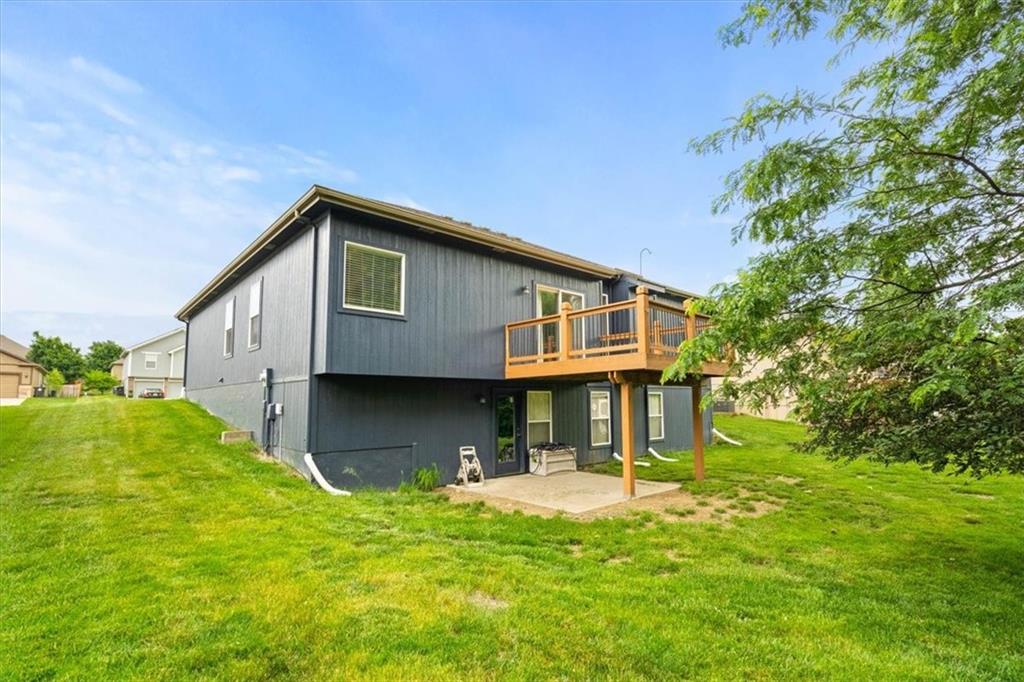 16914 Cross Creek Drive