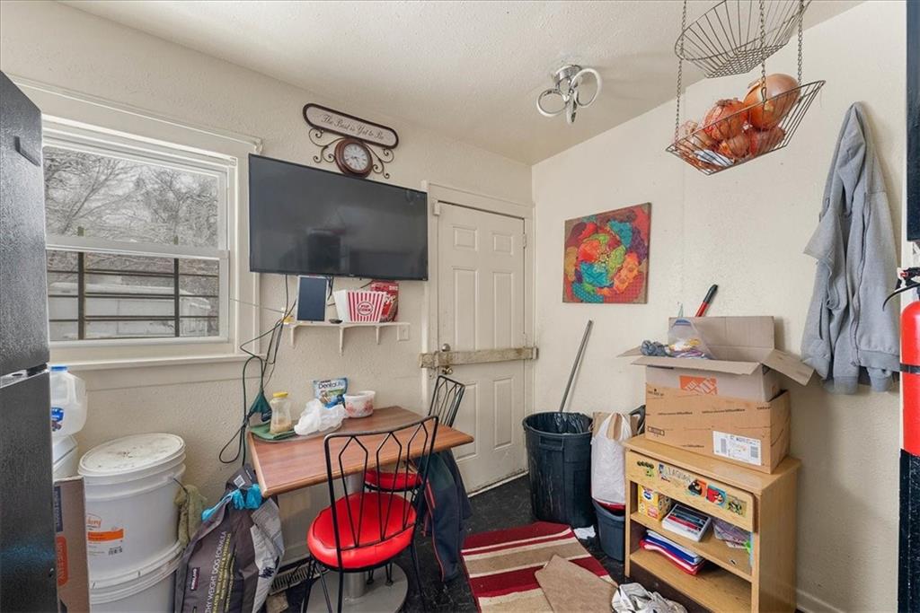 6021 Park Avenue