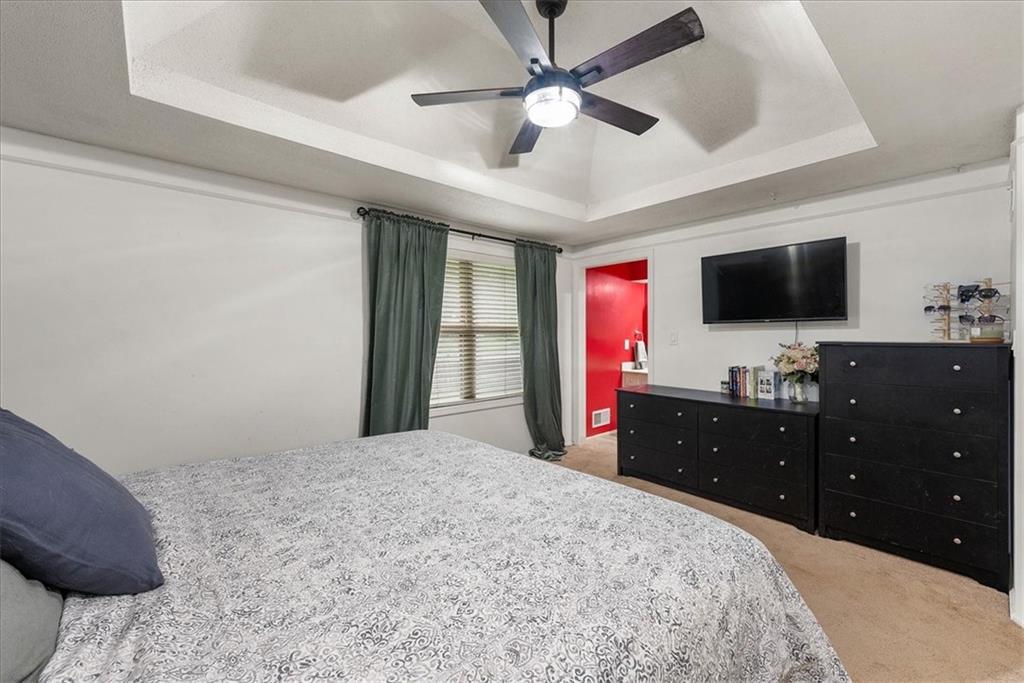 301 S Meadowbrook Lane