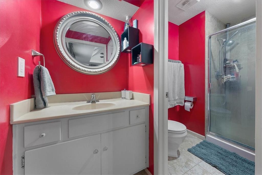 301 S Meadowbrook Lane