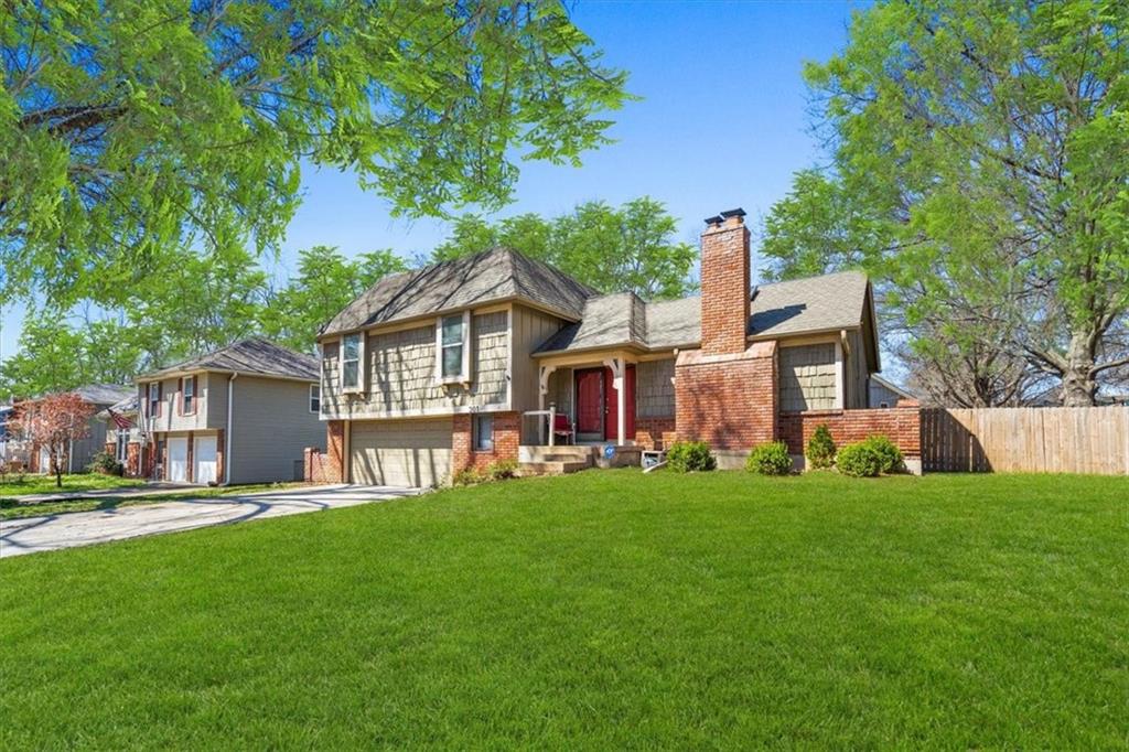 301 S Meadowbrook Lane