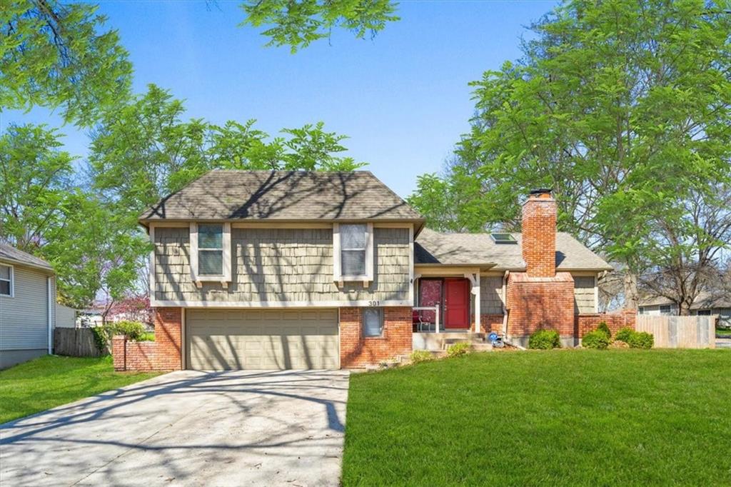 301 S Meadowbrook Lane