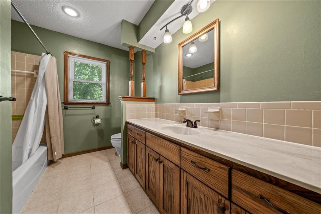 16426 Saddletree Lane