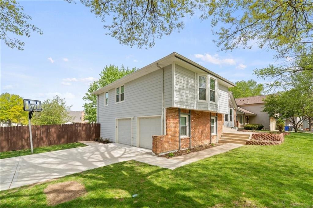 16426 Saddletree Lane