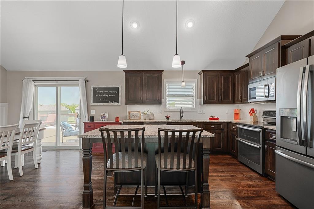 1103 Papaw Lane