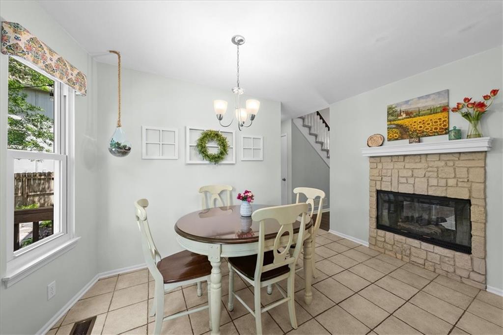 950 E Cavendish Trail