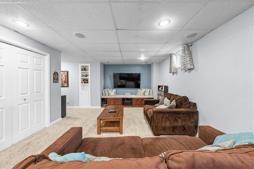 950 E Cavendish Trail
