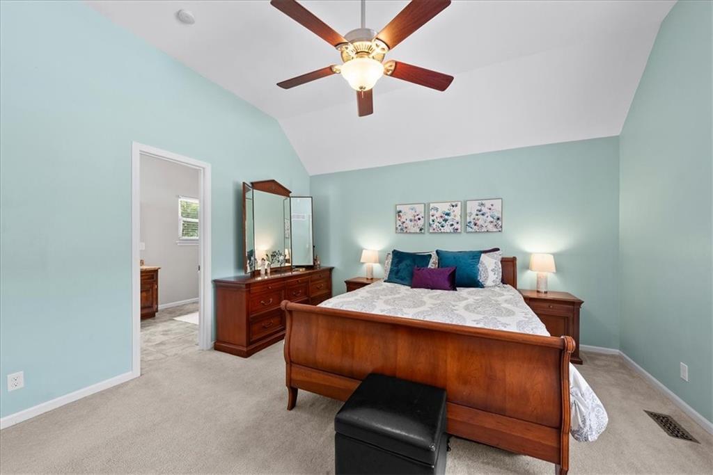 950 E Cavendish Trail