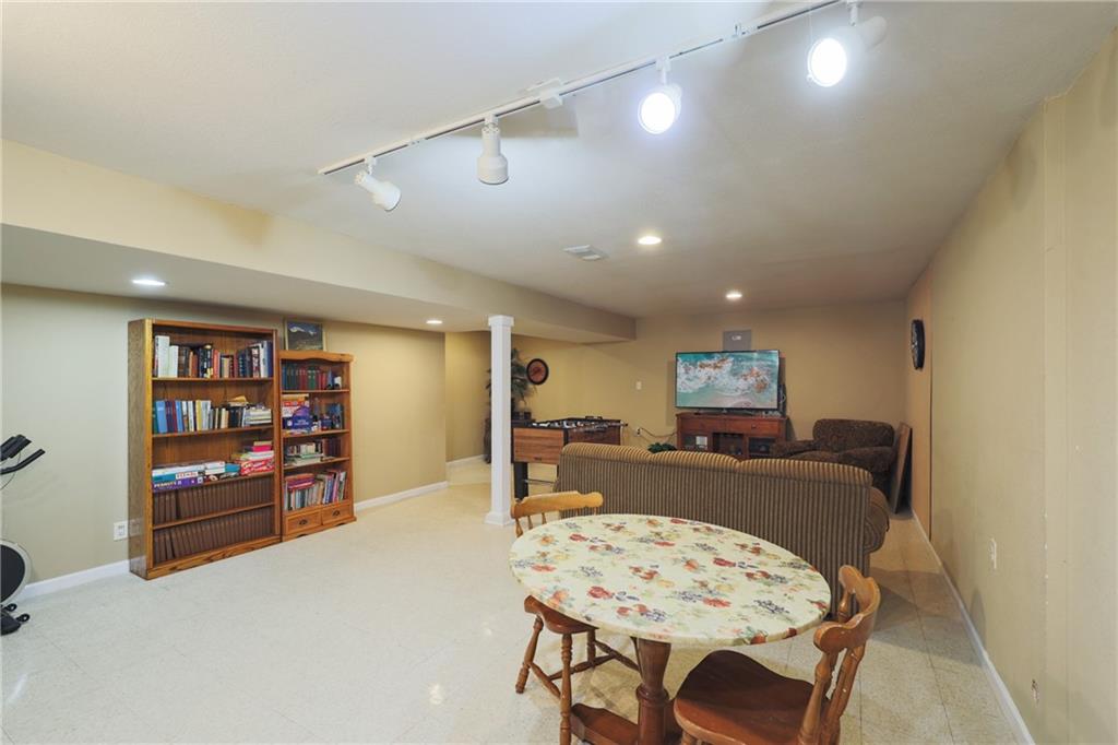 1110 Wiltshire Boulevard