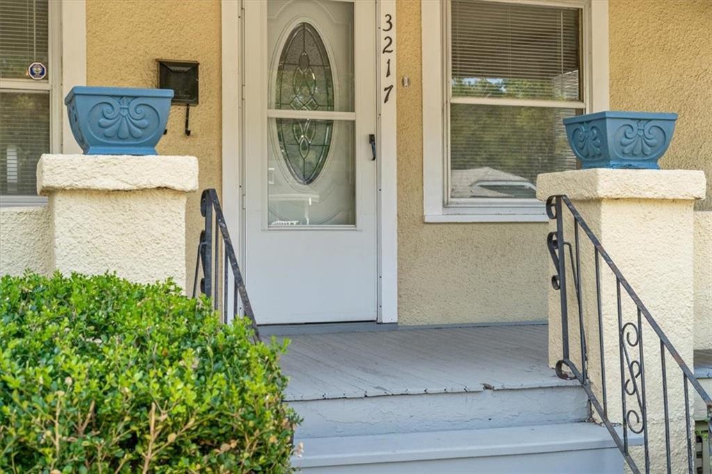 3217 Barber Avenue
