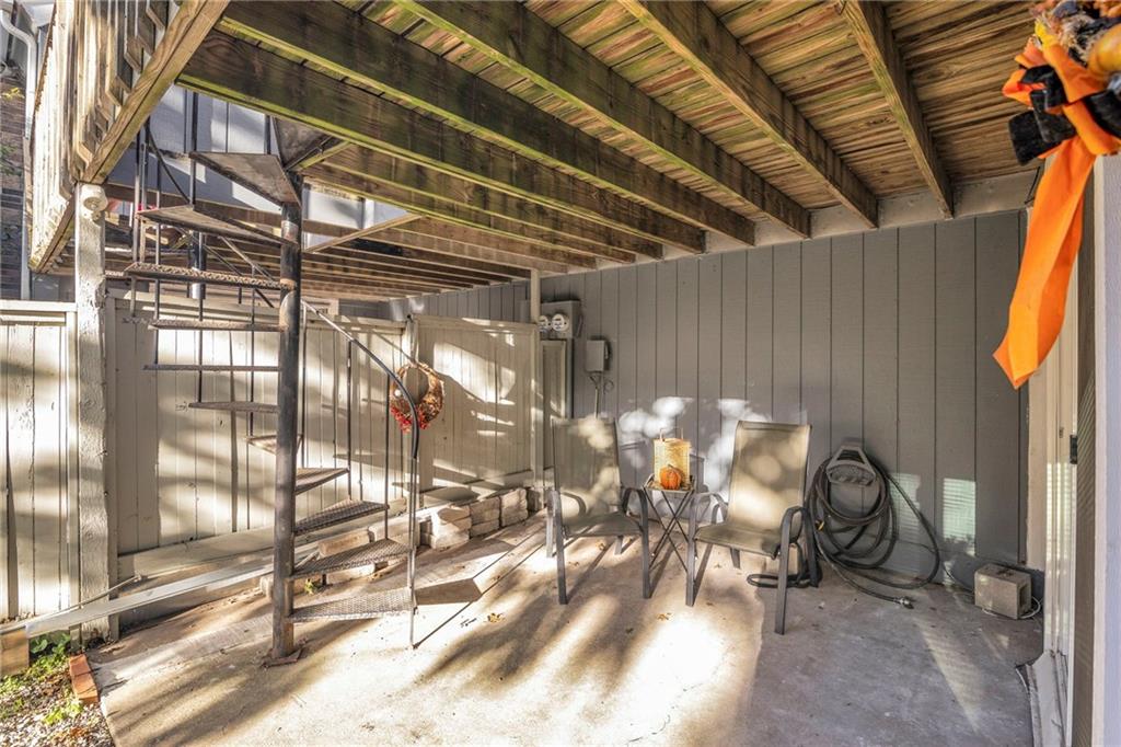 8124 Monrovia Street