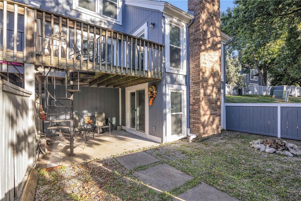 8124 Monrovia Street