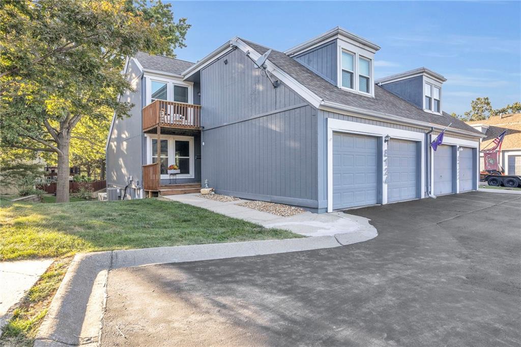 8124 Monrovia Street