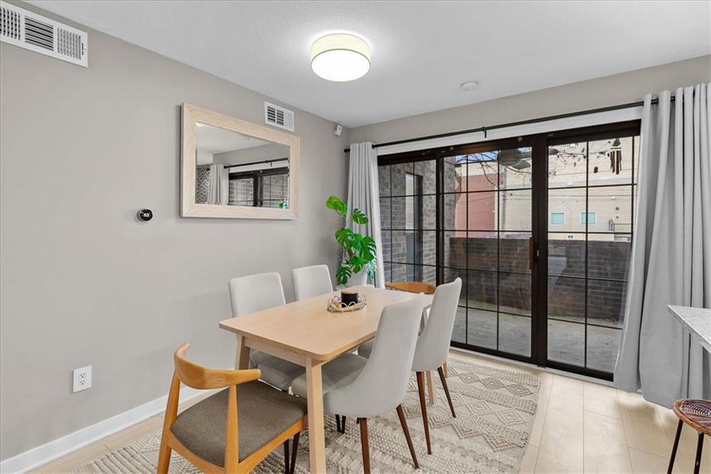 4057 Walnut Street Unit: 1