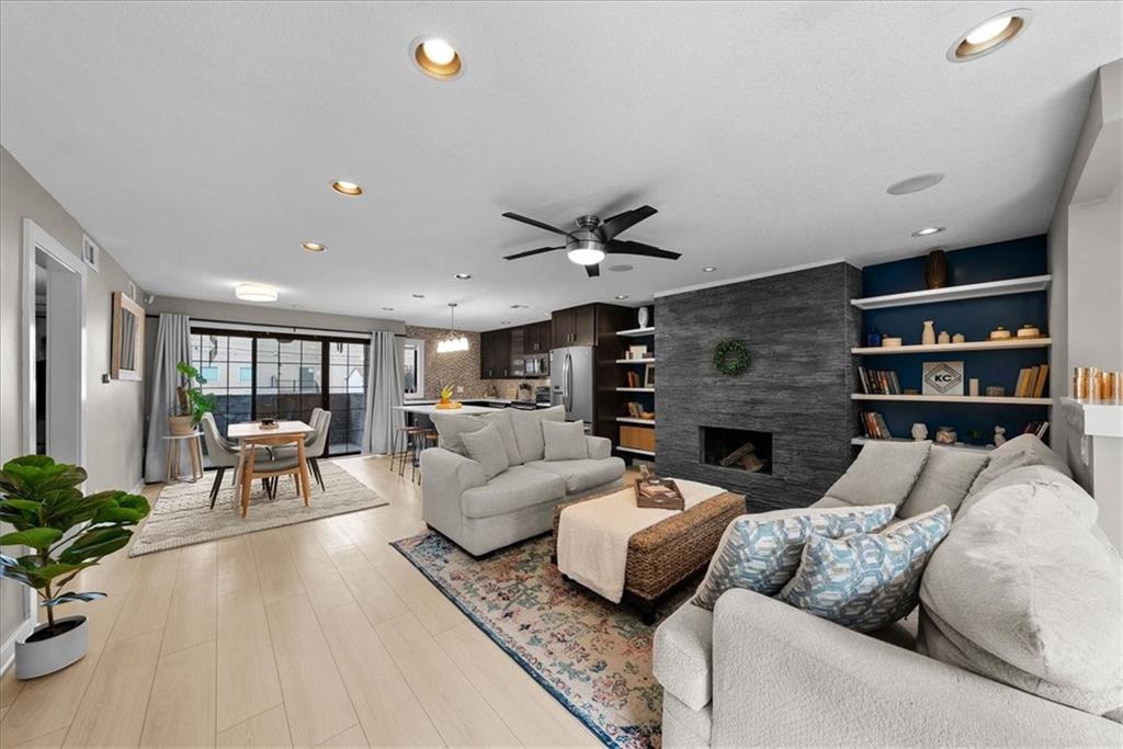4057 Walnut Street Unit: 1