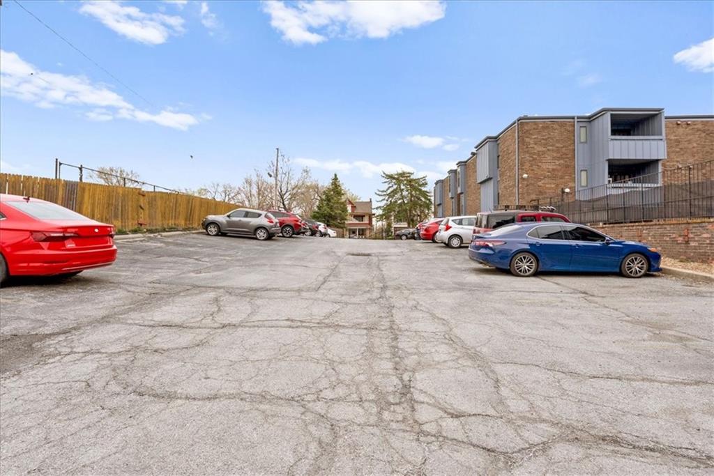4057 Walnut Street Unit: 1