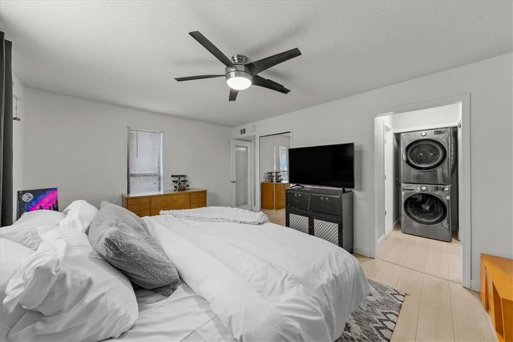 4057 Walnut Street Unit: 1