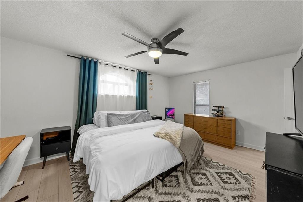 4057 Walnut Street Unit: 1