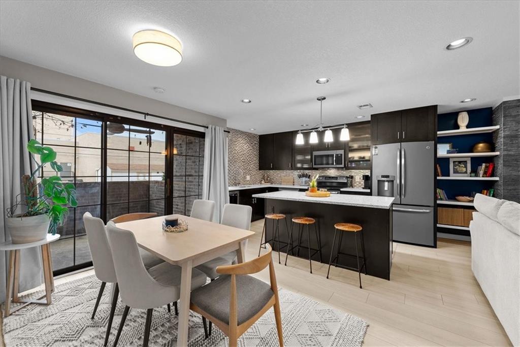 4057 Walnut Street Unit: 1