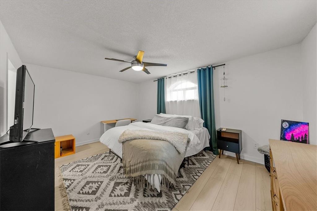 4057 Walnut Street Unit: 1