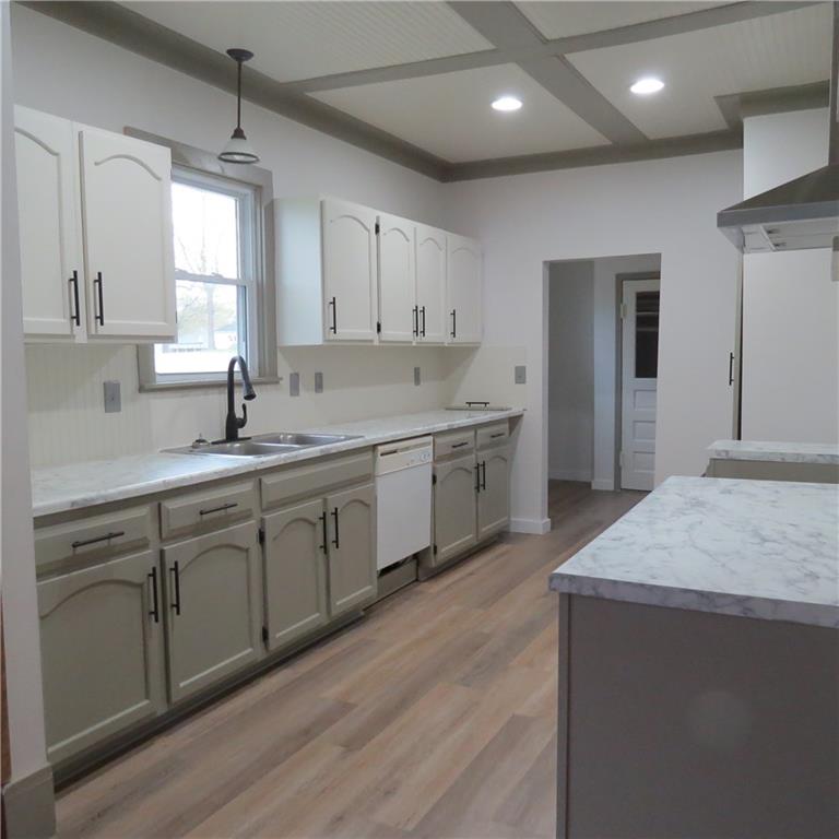 101 E 3rd Street
