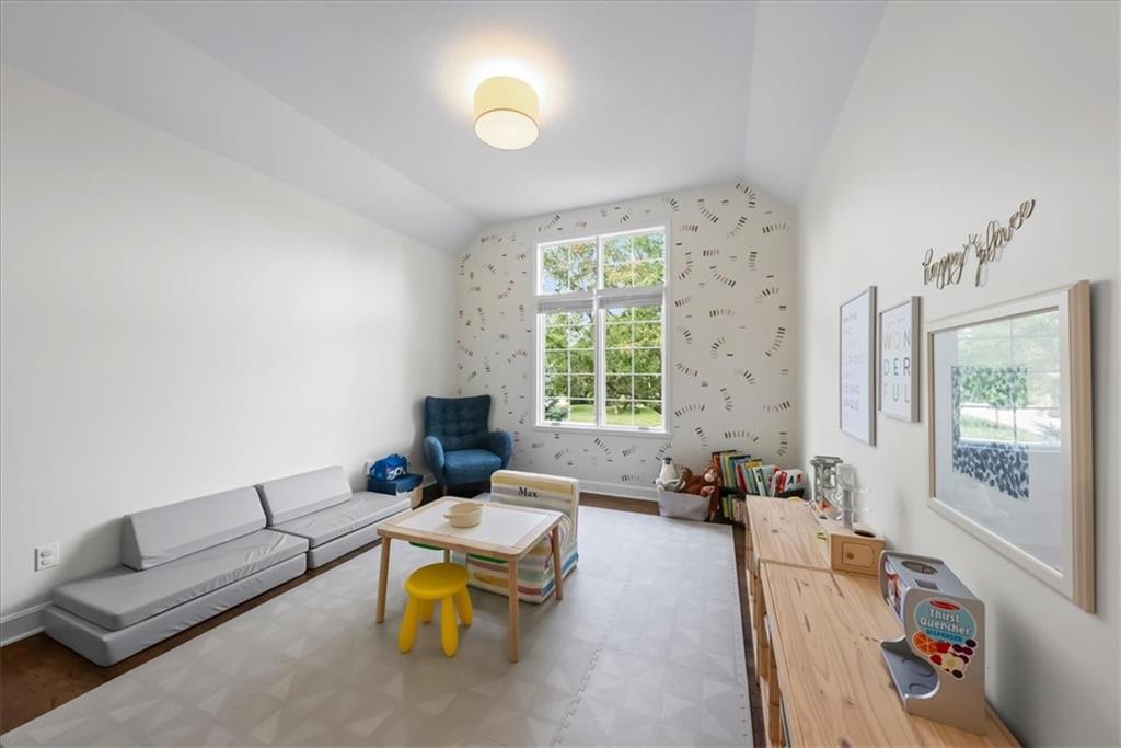 1114 Kanza Drive
